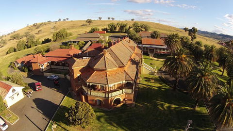 Hermitage Hill Country Retreat - Australian Directory 0