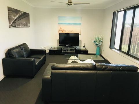 Hervey Bay Holiday Home - Australian Directory 0