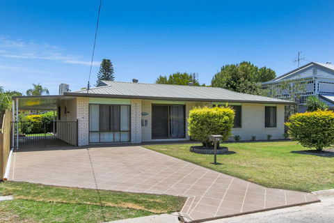 Hibiscus Holiday Home - Australian Directory 3