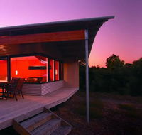 Hilltop Studios - Australian Directory