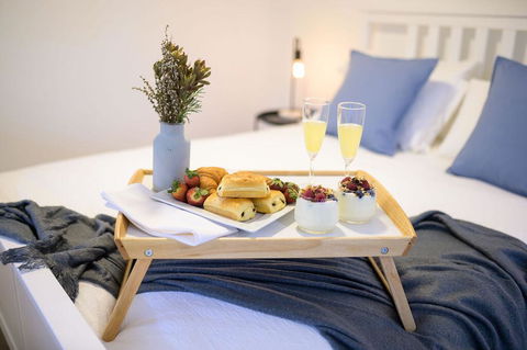 Hinterland Boutique Cottages -Cozy Cottage - Australian Directory 3