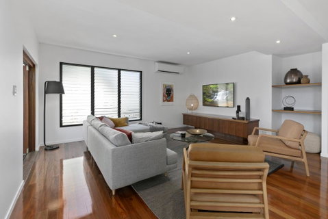 Holiday Hideaway, Sunshine Beach - Australian Directory 3