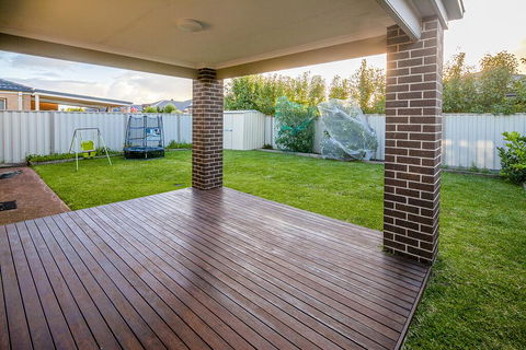 Homely Getaways In Central Pakenham - Pet Friendly - Australian Directory 2
