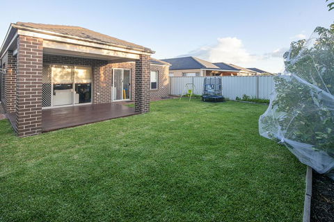 Homely Getaways In Central Pakenham - Pet Friendly - Australian Directory 1