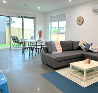 Homely Getaways in New Torquay - Australian Directory
