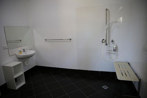 Honeybee - Country Accommodation - Australian Directory 2