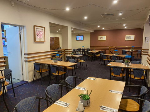 Horse & Jockey Hotel Motel - Australian Directory 3