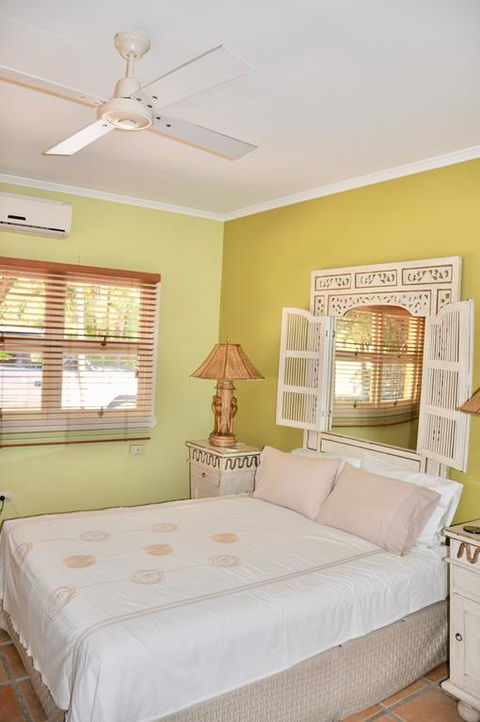 Island House - Australian Directory 3