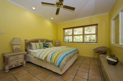 Island House - Australian Directory 2