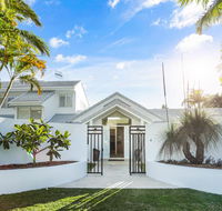 Island living in the heart of Noosa - Australian Directory