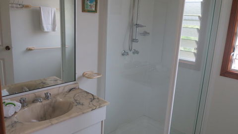 Island Magic - Townhouse No.1 - Australian Directory 2