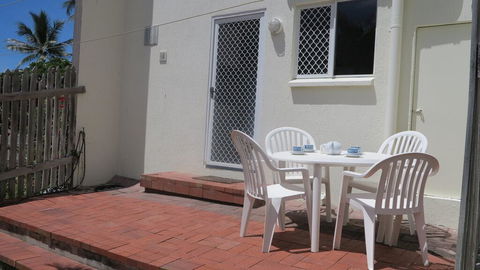 Island Magic - Townhouse No.1 - Australian Directory 3