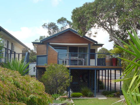 Island View 2 - Australian Directory 0