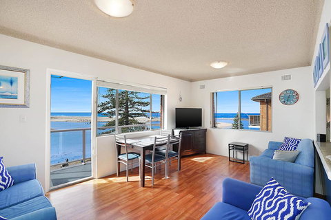 Jewel Court - Unit 18 - Australian Directory 1