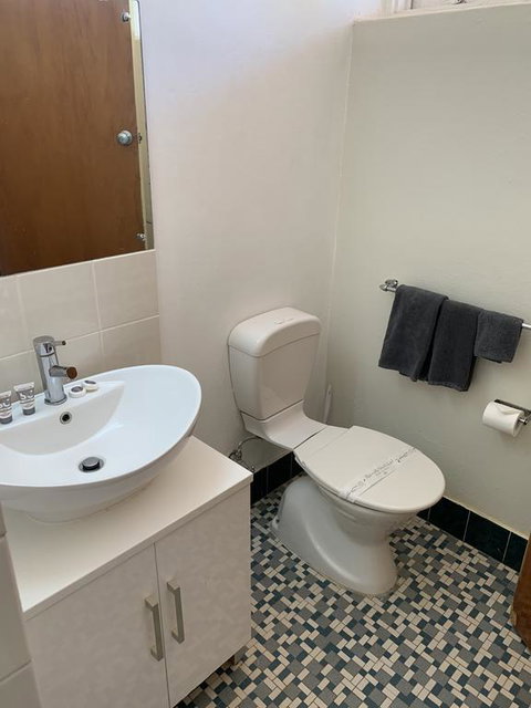 Jumbuck Motel - Australian Directory 1