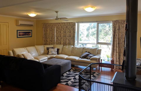 Kaishua House - JK Family Lake House - Australian Directory 2