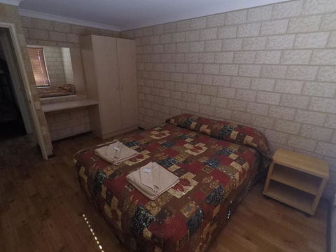 Kalbarri Tudor Holiday Park - Australian Directory 1