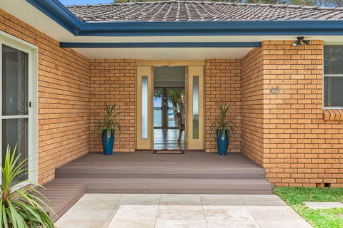 Kalimna Lakeside Living - Australian Directory 2