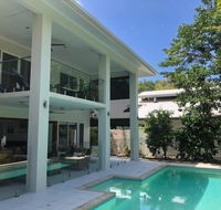 Kallista Ocean Edge Estate Palm Cove 5 min to the beach and restaurants - Australian Directory