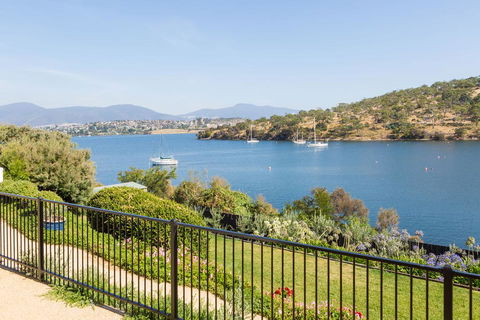 Karinya - Australian Directory 1