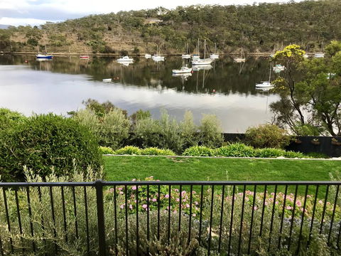 Karinya - Australian Directory 2
