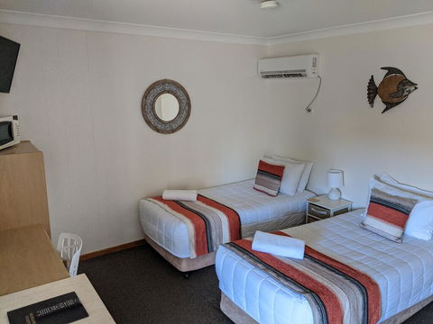 Karuah Motor Inn - Australian Directory 3