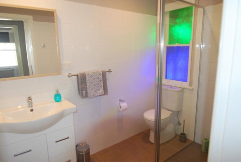 Kenna Cottage - Australian Directory 1