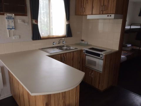 Kerang Cabins - Australian Directory 2
