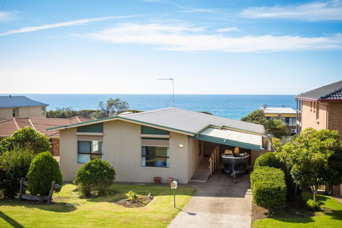 Kianga Parade Beach House - Australian Directory 0