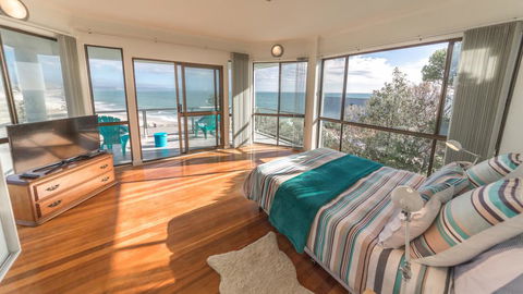 King Of North Bay - 103 Gold Coast Drive - Australian Directory 1