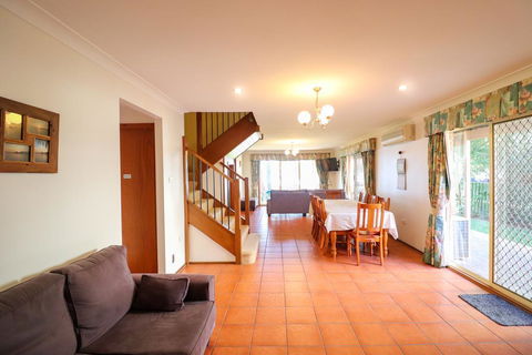 Kingfisher LakeHouse - Australian Directory 3