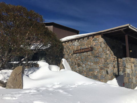 Knockshannoch Ski Lodge - Australian Directory 0
