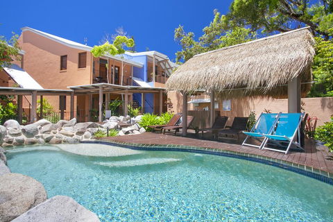 L'Auberge Noosa - Australian Directory 3