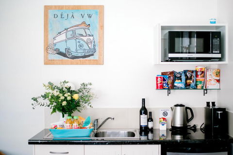 La Costa Beachside Motel - Australian Directory 2