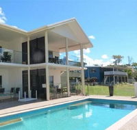 La Riviera - Australian Directory