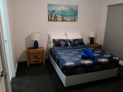 Laguna View - Australian Directory 3