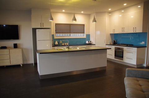 Laguna View - Australian Directory 0