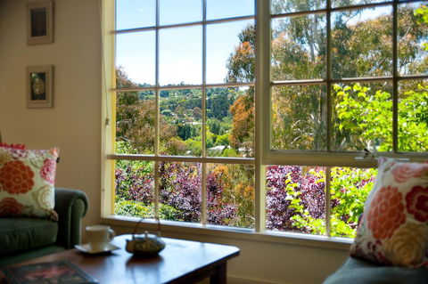 Lake Cottage - Australian Directory 0