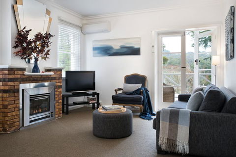 Lake Daylesford Apartment 2 - Australian Directory 3