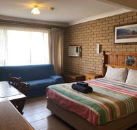 Lake Front Motel - Australian Directory