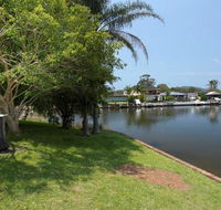 LAKE HOUSE ON ELOUERA - Australian Directory
