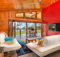 Lake Tinaroo Waterfrontage - Australian Directory
