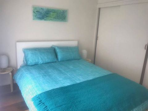 Laneway Bungalow 1 Bedroom Complete Unit East G - Australian Directory 2
