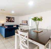 Large Executive and Family Home - Flinders View - Australian Directory
