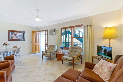 Lavender Hills - 12 Bennett Street - Australian Directory 1