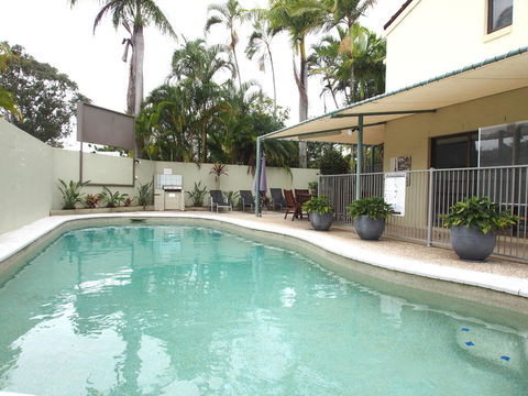Le Court Villas - Australian Directory 0