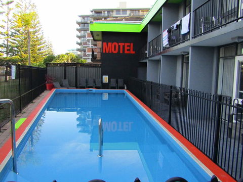 Le George Motel - Australian Directory 0