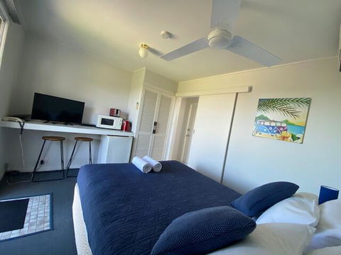 Leisure-Lee Holiday Apartments - Australian Directory 2