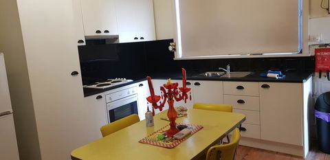 Lemon Cottage - Australian Directory 2