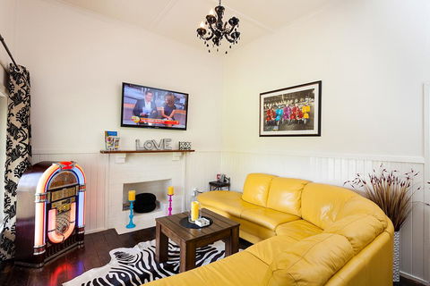 Lemon Cottage - Australian Directory 1